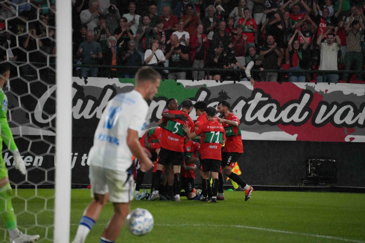 Rober shoots NEC past PEC Zwolle in extremis