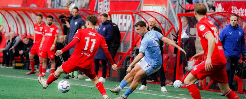 N.E.C. strijdend ten onder op bezoek bij FC Twente